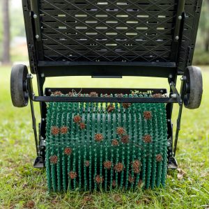18pro.Sweetgum Balls-9464 Sweetgum Ball Picker Upper